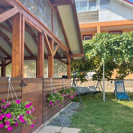 Cazare Ieftina Piatra Neamt Exterior photo
