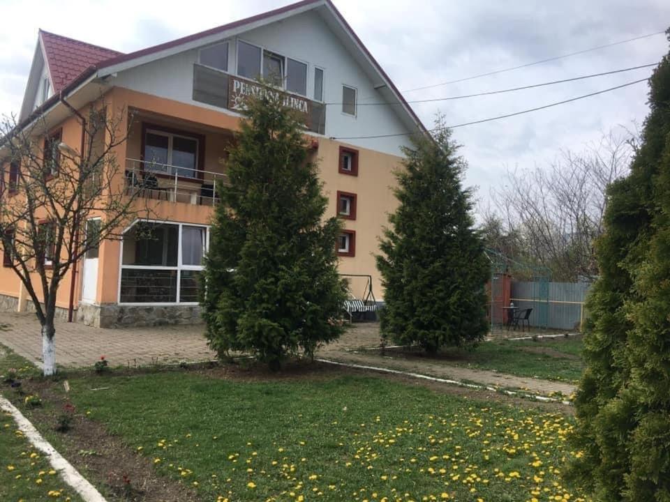 Cazare Ieftina Piatra Neamt Exterior photo