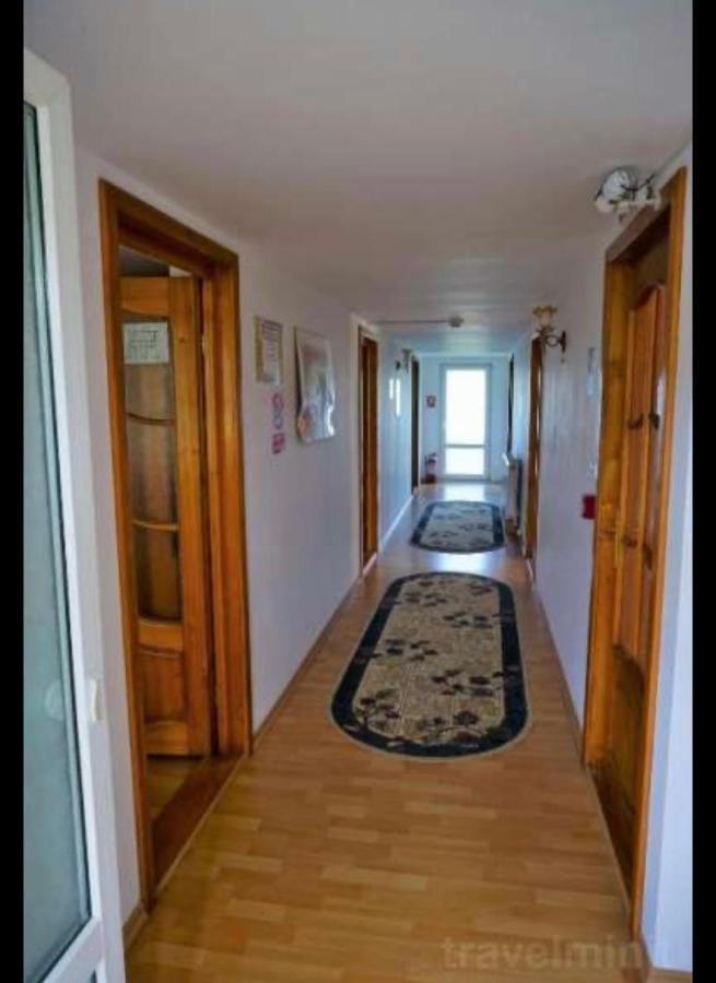 Cazare Ieftina Piatra Neamt Exterior photo