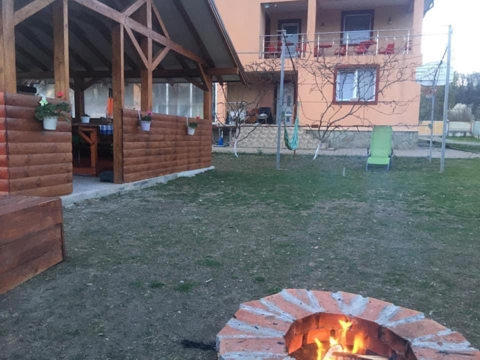 Cazare Ieftina Piatra Neamt Exterior photo